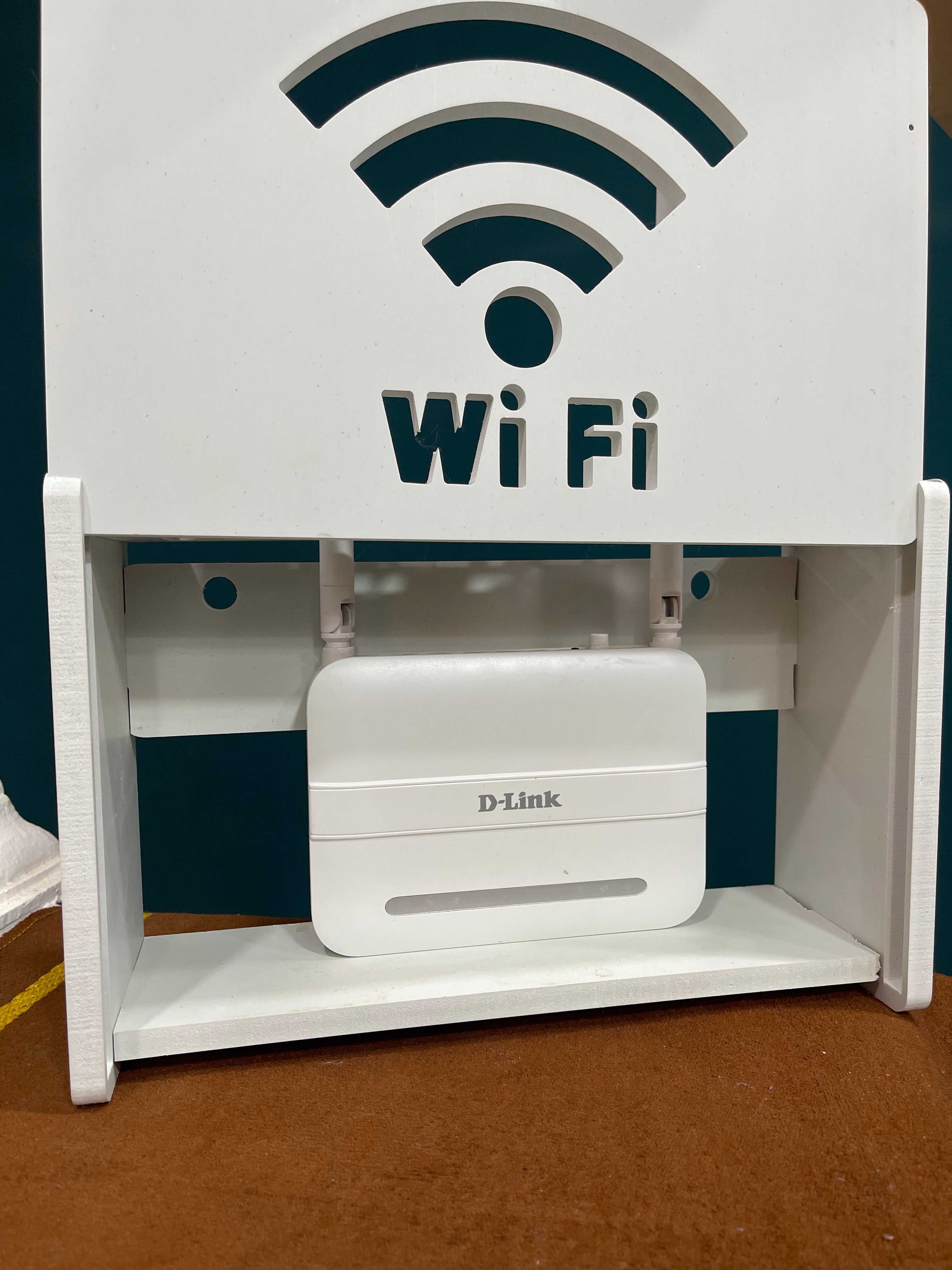 علبة حائط لإخفاء مودام الويفي